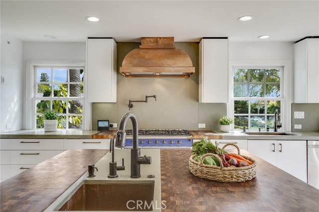 1640 Chelsea Road, Palos Verdes Estates, California 90274, 5 Bedrooms Bedrooms, ,2 BathroomsBathrooms,Residential,Sold,Chelsea,SB21117455