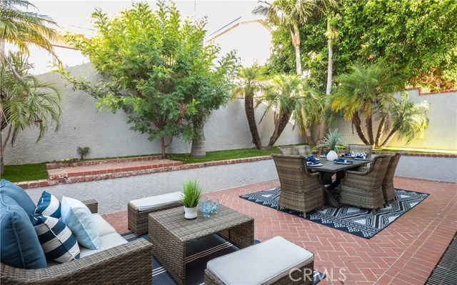 3412 Maple Avenue, Manhattan Beach, California 90266, 4 Bedrooms Bedrooms, ,3 BathroomsBathrooms,Residential,Sold,Maple,SB20142400