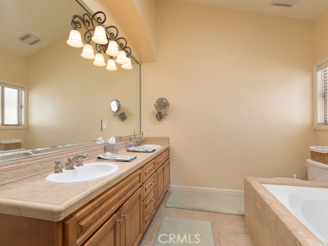 2604 Vanderbilt Lane, Redondo Beach, California 90278, 3 Bedrooms Bedrooms, ,2 BathroomsBathrooms,Residential,Sold,Vanderbilt,SB19125065