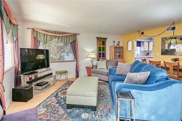 1334 12th Street, Manhattan Beach, California 90266, 2 Bedrooms Bedrooms, ,2 BathroomsBathrooms,Residential,Sold,12th,SB21023330