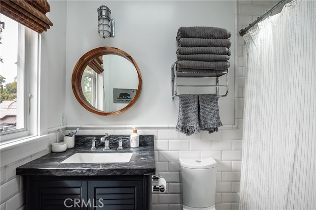 724 29th Street, Manhattan Beach, California 90266, 4 Bedrooms Bedrooms, ,3 BathroomsBathrooms,Residential,Sold,29th,SB19279046