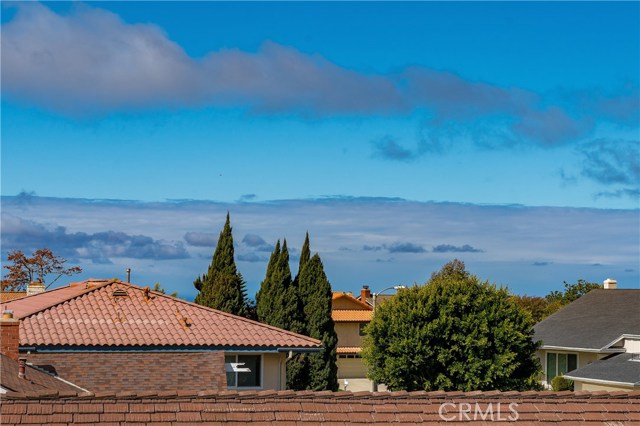 6208 Lochvale Drive, Rancho Palos Verdes, California 90275, 4 Bedrooms Bedrooms, ,1 BathroomBathrooms,Residential,Sold,Lochvale,DW18052841