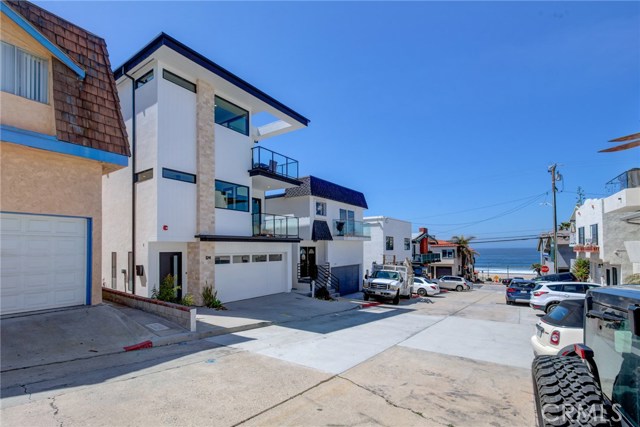 124 39th Street, Manhattan Beach, California 90266, 3 Bedrooms Bedrooms, ,2 BathroomsBathrooms,Residential,Sold,39th,SB20089804