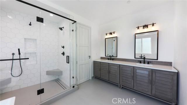 1020 Avenue A, Redondo Beach, California 90277, 6 Bedrooms Bedrooms, ,6 BathroomsBathrooms,Residential,Sold,Avenue A,PV20189738