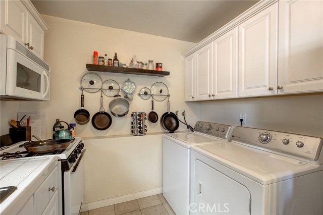 2211 Nelson Avenue, Redondo Beach, California 90278, 6 Bedrooms Bedrooms, ,3 BathroomsBathrooms,Residential,Sold,Nelson,SB19252615