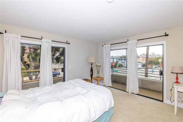 700 Esplanade, Redondo Beach, California 90277, 2 Bedrooms Bedrooms, ,2 BathroomsBathrooms,Residential,Sold,Esplanade,SB17099980