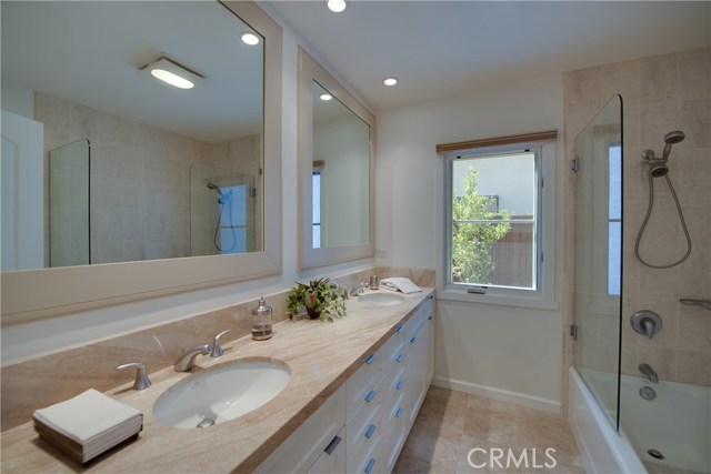 2631 Via Carrillo, Palos Verdes Estates, California 90274, 3 Bedrooms Bedrooms, ,2 BathroomsBathrooms,Residential,Sold,Via Carrillo,PV17093733