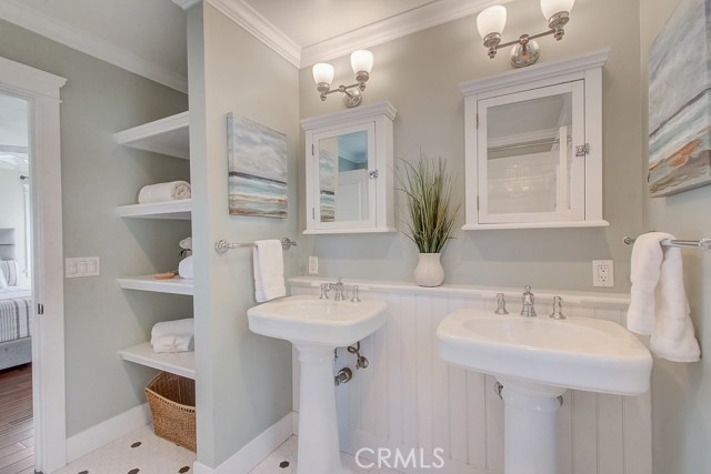 3619 Poinsettia Avenue, Manhattan Beach, California 90266, 3 Bedrooms Bedrooms, ,3 BathroomsBathrooms,Residential,Sold,Poinsettia,PW20142237