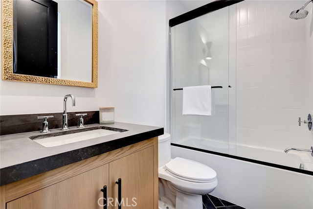 3405 Pine Avenue, Manhattan Beach, California 90266, 5 Bedrooms Bedrooms, ,4 BathroomsBathrooms,Residential,Sold,Pine,SB20165715