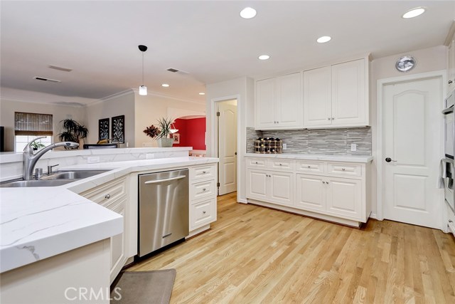 3400 Maple Avenue, Manhattan Beach, California 90266, 4 Bedrooms Bedrooms, ,3 BathroomsBathrooms,Residential,Sold,Maple,SB20185640