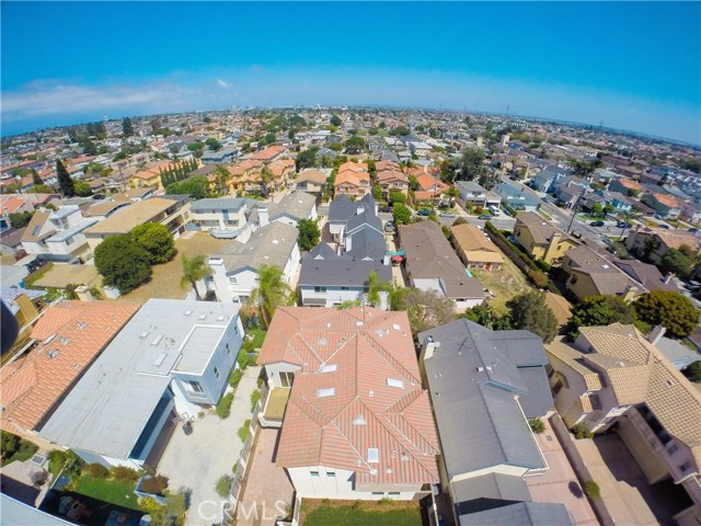 2315 Clark Lane, Redondo Beach, California 90278, 4 Bedrooms Bedrooms, ,3 BathroomsBathrooms,Residential,Sold,Clark,SB17195464