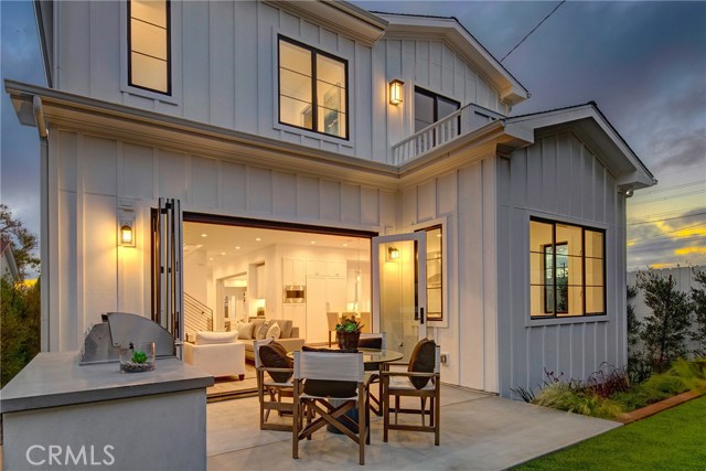 3604 Walnut Avenue, Manhattan Beach, California 90266, 5 Bedrooms Bedrooms, ,2 BathroomsBathrooms,Residential,Sold,Walnut,SB19038586