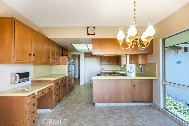 Great kitchen with breakfast nook.