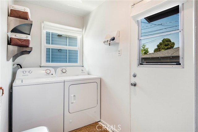 2205 Graham Avenue, Redondo Beach, California 90278, 3 Bedrooms Bedrooms, ,2 BathroomsBathrooms,Residential,Sold,Graham,SB20201906