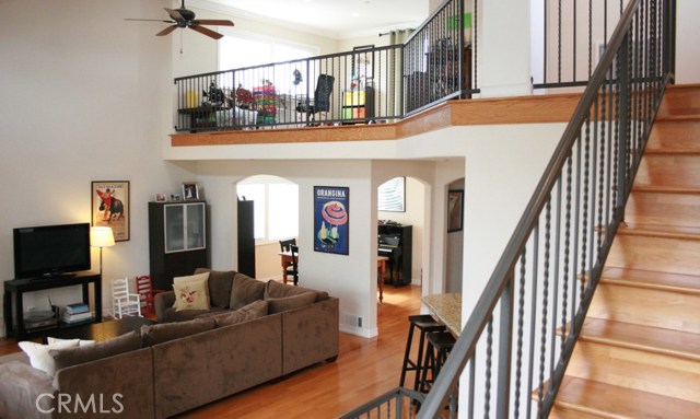 219 Lucia Avenue, Redondo Beach, California 90277, 3 Bedrooms Bedrooms, ,2 BathroomsBathrooms,Residential,Sold,Lucia,PV18248811