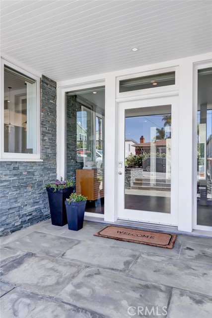 570 27th Street, Manhattan Beach, California 90266, 5 Bedrooms Bedrooms, ,4 BathroomsBathrooms,Residential,Sold,27th,SB21030922