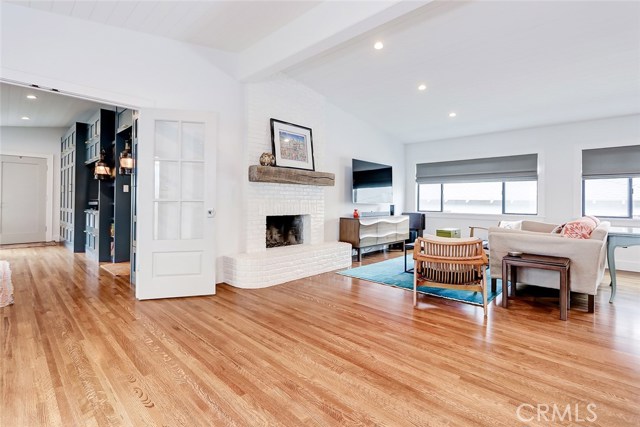 585 29th Street, Manhattan Beach, California 90266, 4 Bedrooms Bedrooms, ,3 BathroomsBathrooms,Residential,Sold,29th,SB21019167