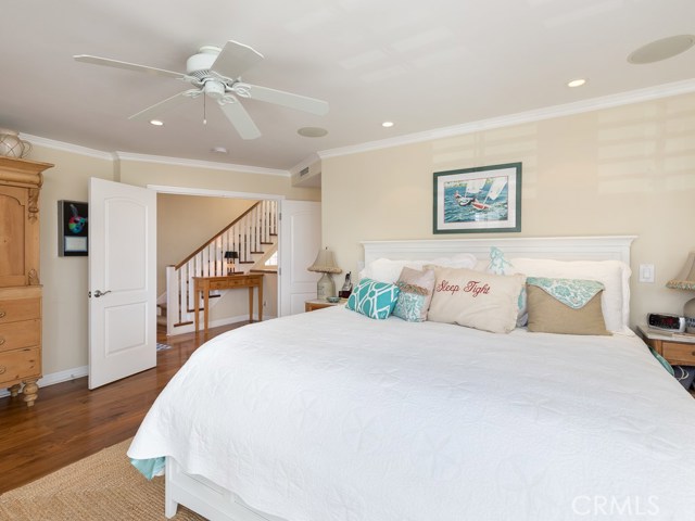 240 Monterey Boulevard, Hermosa Beach, California 90254, 3 Bedrooms Bedrooms, ,2 BathroomsBathrooms,Residential,Sold,Monterey,SB19037941