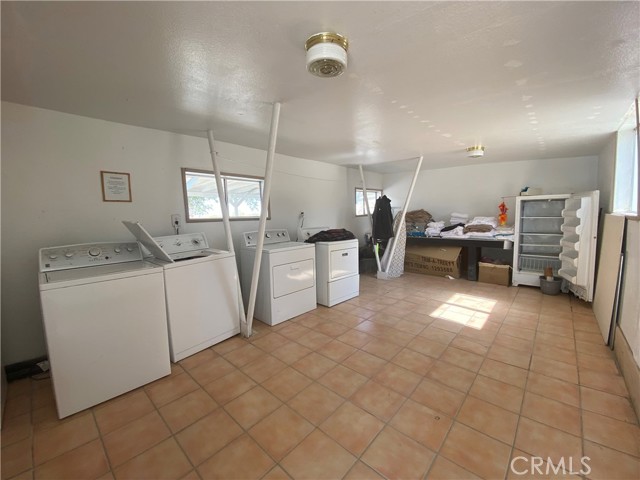 Detail Gallery Image 19 of 27 For 9401 Crystal Creek Rd, Lucerne Valley,  CA 92356 - 24 Beds | – Baths