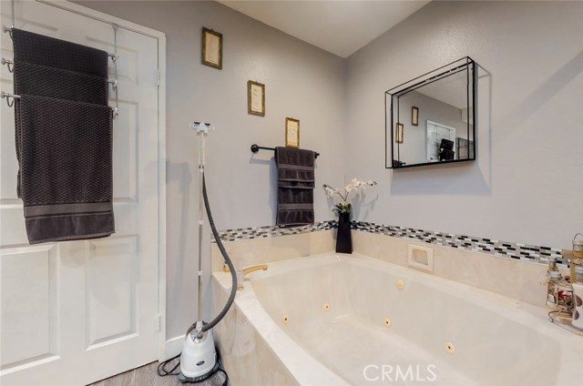 5 Bed Home for Sale in Hawthorne, California