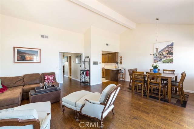 407 Anita Street, Redondo Beach, California 90278, 3 Bedrooms Bedrooms, ,3 BathroomsBathrooms,Residential,Sold,Anita,SB18113069