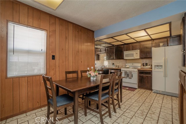 2804 Barkley Lane, Redondo Beach, California 90278, 3 Bedrooms Bedrooms, ,1 BathroomBathrooms,Residential,Sold,Barkley,SB20244906