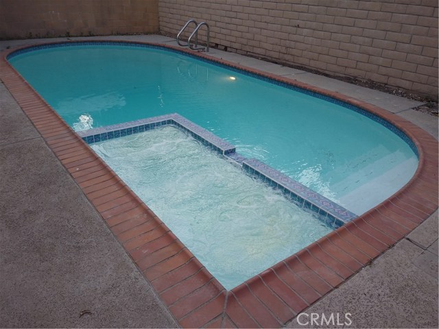 1011 2nd Street, Hermosa Beach, California 90254, 4 Bedrooms Bedrooms, ,2 BathroomsBathrooms,Residential,Sold,2nd,OC19110004
