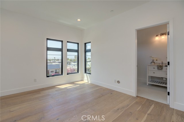 1130 21st Street, Manhattan Beach, California 90266, 5 Bedrooms Bedrooms, ,4 BathroomsBathrooms,Residential,Sold,21st,SB21098347