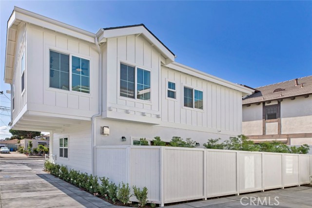 2115 Robinson Street, Redondo Beach, California 90278, 3 Bedrooms Bedrooms, ,2 BathroomsBathrooms,Residential,Sold,Robinson,IN18246966