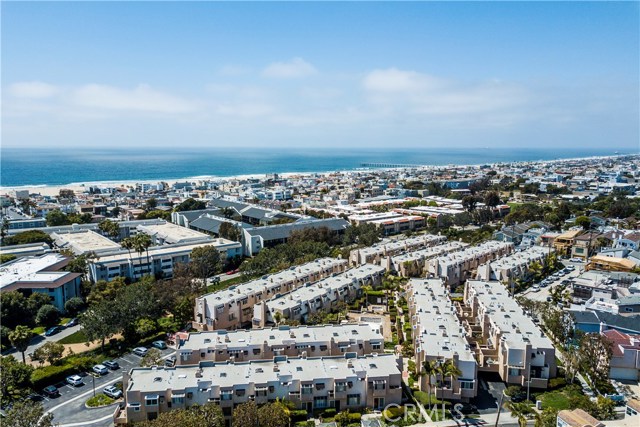 501 Herondo Street, Hermosa Beach, California 90254, 2 Bedrooms Bedrooms, ,3 BathroomsBathrooms,Residential,Sold,Herondo,SB19093915