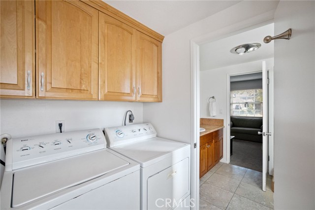 608 Faye Lane, Redondo Beach, California 90277, 4 Bedrooms Bedrooms, ,1 BathroomBathrooms,Residential,Sold,Faye,SB20214694