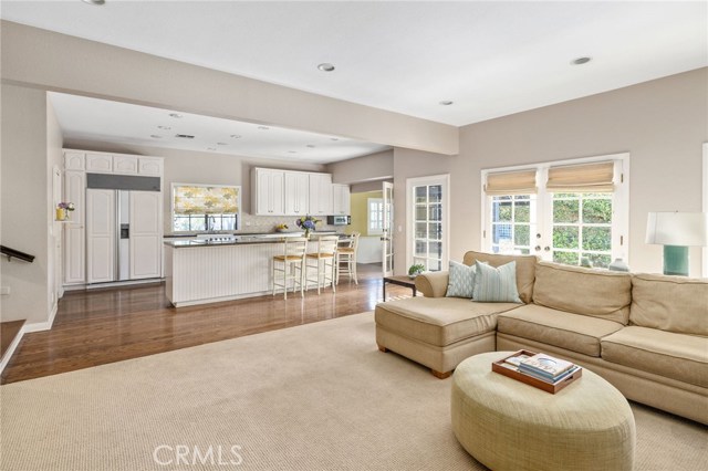 2701 Maple Avenue, Manhattan Beach, California 90266, 4 Bedrooms Bedrooms, ,3 BathroomsBathrooms,Residential,Sold,Maple,SB20115116