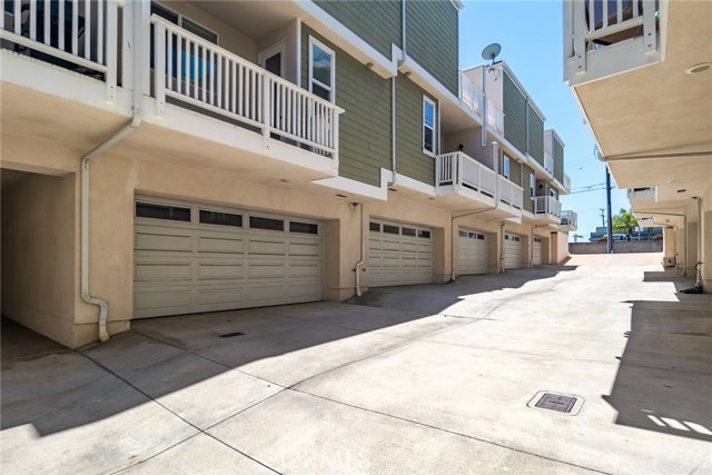 1208 Tennyson Street, Manhattan Beach, California 90266, 3 Bedrooms Bedrooms, ,2 BathroomsBathrooms,Residential,Sold,Tennyson,SB17094161