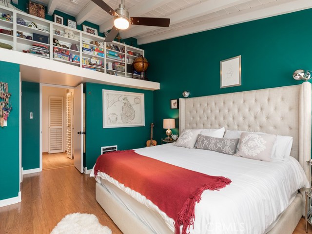 2112 Warfield Avenue, Redondo Beach, California 90278, 2 Bedrooms Bedrooms, ,2 BathroomsBathrooms,Residential,Sold,Warfield,SB19176207