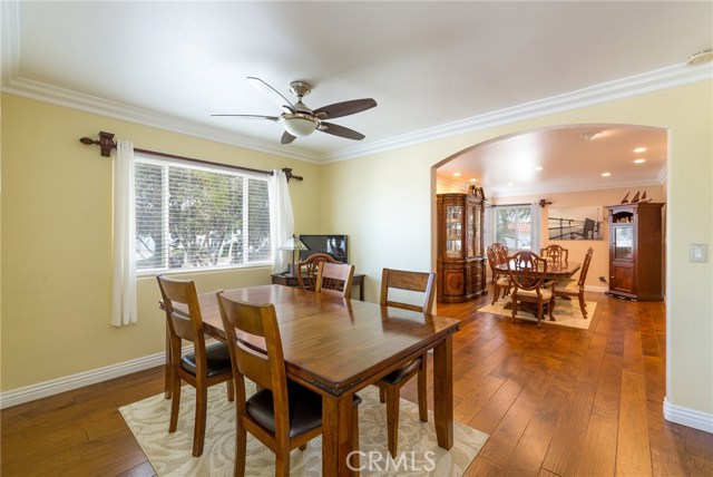 727 Lucia Avenue, Redondo Beach, California 90277, 3 Bedrooms Bedrooms, ,2 BathroomsBathrooms,Residential,Sold,Lucia,SB17222950