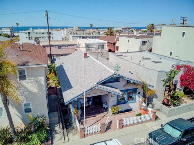 721 Manhattan Avenue, Hermosa Beach, California 90254, ,Residential Income,Sold,Manhattan,SB21062580