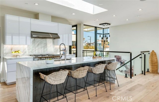 3203 Vista Drive, Manhattan Beach, California 90266, 5 Bedrooms Bedrooms, ,3 BathroomsBathrooms,Residential,Sold,Vista,SB19285710