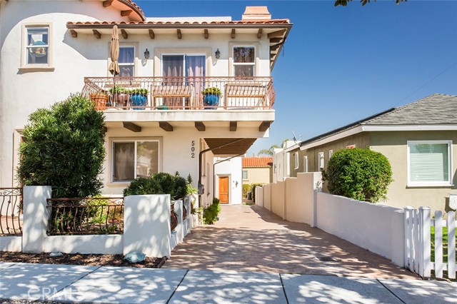 502 Juanita Avenue, Redondo Beach, California 90277, 3 Bedrooms Bedrooms, ,2 BathroomsBathrooms,Residential,Sold,Juanita,OC17042114