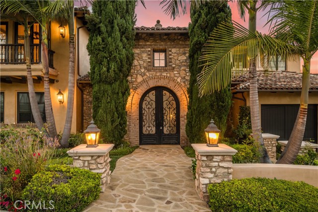 Italian Courtyard entrance