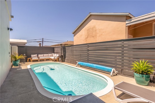 1017 8th Street, Hermosa Beach, California 90254, 3 Bedrooms Bedrooms, ,2 BathroomsBathrooms,Residential,Sold,8th,SB21081881