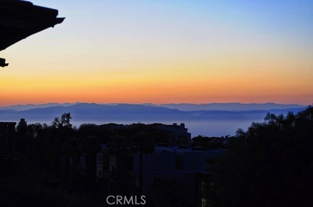 8 Via La Cima, Rancho Palos Verdes, California 90275, 3 Bedrooms Bedrooms, ,3 BathroomsBathrooms,Residential,Sold,Via La Cima,SB19151671