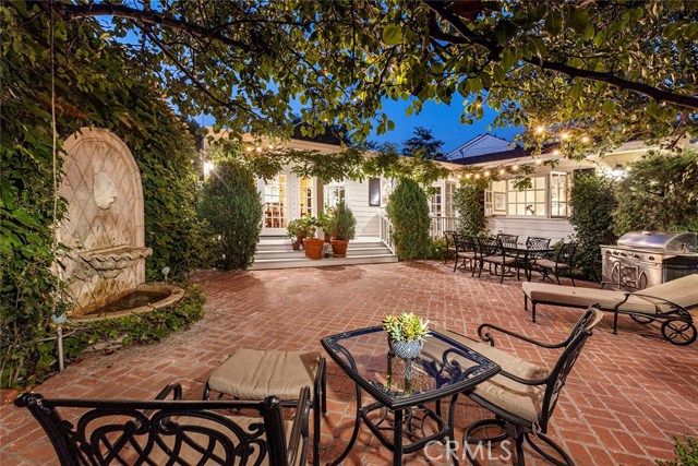 Photo of 441 Walnut Place, Costa Mesa, CA 92627