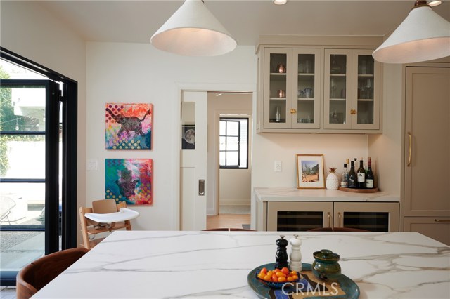 925 15th Place, Hermosa Beach, California 90254, 2 Bedrooms Bedrooms, ,1 BathroomBathrooms,Residential,Sold,15th,SB20221985