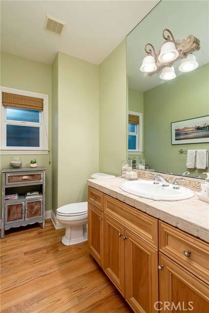 591 26th Street, Manhattan Beach, California 90266, 5 Bedrooms Bedrooms, ,3 BathroomsBathrooms,Residential,Sold,26th,SB20016048