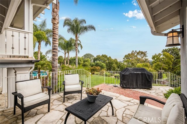 4600 Rollando Drive, Rolling Hills Estates, California 90274, 5 Bedrooms Bedrooms, ,4 BathroomsBathrooms,Residential,Sold,Rollando,PV19270515