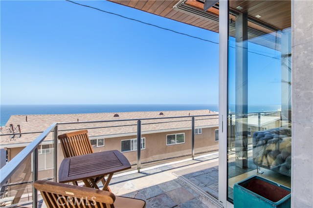 3316 Crest Drive, Manhattan Beach, California 90266, 4 Bedrooms Bedrooms, ,3 BathroomsBathrooms,Residential,Sold,Crest,SB21123586