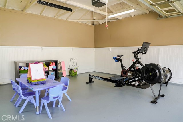 Finished garage (workout room, home office, etc.)
