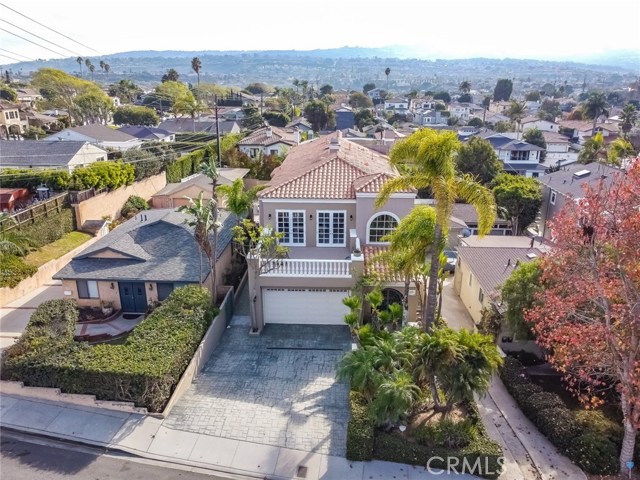 1032 Avenue A, Redondo Beach, California 90277, 5 Bedrooms Bedrooms, ,4 BathroomsBathrooms,Residential,Sold,Avenue A,PV20256766
