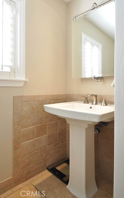 1610 Stanford Avenue, Redondo Beach, California 90278, 3 Bedrooms Bedrooms, ,2 BathroomsBathrooms,Residential,Sold,Stanford,SB18293748