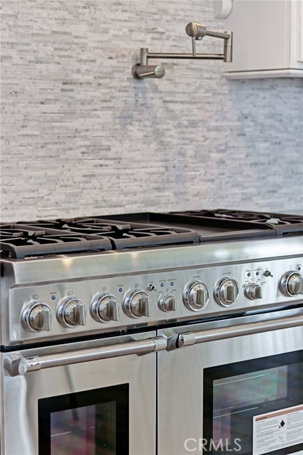 404 Lucia, Redondo Beach, California 90277, 4 Bedrooms Bedrooms, ,3 BathroomsBathrooms,Residential,Sold,Lucia,SB17221767